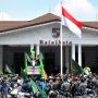 Tolak Omnibus Law, Ratusan Buruh Geruduk Balai Kota Bogor