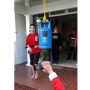 Latihan Bela Diri dengan Tendang Gas LPG, Aksi Gadis Ini Justru Diragukan