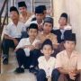 Hari Santri, UAS Unggah Foto Anak Sekolah, Warganet: Ustad Sebelah Mana?