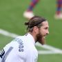 Masa Depannya di Real Madrid Buram, Sergio Ramos Pamer Mobil Baru