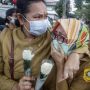 Isak Tangis Iringi Penghormatan Terakhir Jenazah Dokter Korban Covid-19