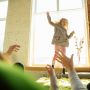 Rekomendasi Psikolog: Agar Anak Tetap Happy Meski Libur Panjang di Rumah