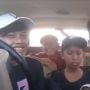 Aksi Bocah Bikin Vlog Naik Mobil Jadi Sorotan, Warganet: Mobil Gak Jalan?