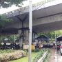 DPR Kabarnya Mau Digeruduk Pendemo, Begini Penampakan Polisi yang Berjaga