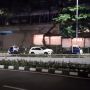 Potret Truk Towing Angkut Mobil Bikin Warganet Heran, Kok Bisa Begitu?