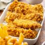 Sempat Bikin Waswas, Wanita Ini Sukses Masak Ayam Goreng Nikmat Pakai Camilan Kemasan