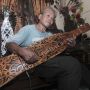 10 Alat Musik Tradisional Kalimantan Barat, dari Sape sampai Hadrah