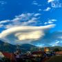 Geger Awan Mirip UFO di atas Gunung Arjuno, BMKG Juanda Bilang Ini