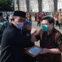 Dianggap Pahlawan, Ribuan Nakes Kota Cirebon Diganjar Penghargaan