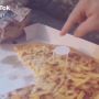 Viral, Ternyata Ini Fungsi Benda Plastik di Tengah Pizza
