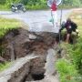 Diterjang Banjir, Jembatan di Pulau Simeuleu Aceh Ambruk