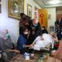 Suasana Haru di Rumah Duka Ricky Yacobi