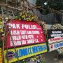 Penampakan Karangan Bunga Ucapan Selamat untuk Kapolda Irjen Fadil Imran