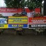 Kiriman Karangan Bunga dari Kak Ema, Rayu Kapolda Baru Usut Kasus Rizieq