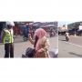 Cara Unik Emak-emak Hindari Tilang Polisi, Hanya Ucapkan Satu Kalimat Ini