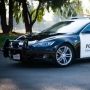 Nyaris Telat, Pengantin Wanita Diantar Polisi ke Gereja karena Mobil Antiknya Mogok
