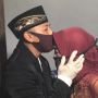 Iseng Kenalan di Pasar, Pemuda Ini Berhasil Nikahi Nenek 76 Tahun