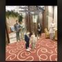 Momen Bocah Pengiring Pengantin Ketiduran Sambil Berdiri, Videonya Gemesin