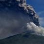 Sampai Pagi Tadi, Gunung Ili Lewotolok Masih Bergemuruh, Keluar Sinar Api