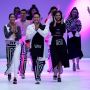 Fashion Dance Tities Sapoetra di Atas Panggung JFW 2021