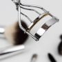 Protes Pembeli Dapat Bonus Eyelash Curler: Kok Nggak Bisa Buat Gunting?