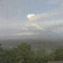Gunung Semeru Masih Semburkan Awan Panas, Tapi Letusannya Fluktuatif