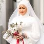 Bikin Sesi Foto Sendiri, Pengantin Perempuan Ini Viral di Media Sosial
