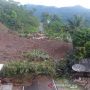 Jalan Utama Bandung-Garut Tertutup Longsor, Arus Kendaraan Dialihkan