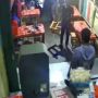 Viral Video Pria Dipukul Kursi Warung Burjo di Jogja, Netizen Geram