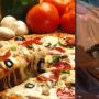Dibayar Uang Koin Usai Antar Pizza, Driver Ojol Ini Lakukan Hal Tak Terduga