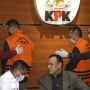 2 Menteri Jokowi Korupsi, Perbedaan Sikap Juliari dan Edhy usai Ditahan KPK