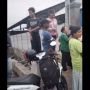 Heboh Video Kerumunan Orang Dikira Penemuan Mayat, Endingnya Mengejutkan