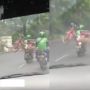 Video Driver Ojol Angkut Sepeda Motor, Warga Murka: Pelanggan Gak Ada Otak!