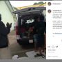 Ibu Melahirkan Disuruh Menunggu Sejam di Ambulans, Keluarga Ngamuk