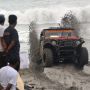 Mobil Terjebak Lumpur? Jangan Panik! Ini Trik Jitu Mengatasinya