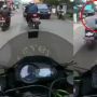 Viral Pemotor Arogan Kepergok Main Tangan, Aksinya Tuai Sindiran
