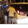 Mobil Alphard Mogok Kehabisan Bensin, Netizen Keheranan