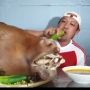 Ngeri! Mukbang Kepala Sapi Utuh, Aksi Ekstrem Pria Ini Viral di Medsos