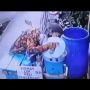 Penjual Siomay Diduga Ludahi Dagangan Agar Laris, Aksinya Terekam CCTV