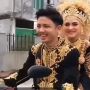 Romantisnya Pengantin Naik Motor Matic, Warganet: Jadi Pengen
