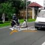 Viral Pria Salat di Tengah Jalanan Banyuwangi, Warganet: Tabrak Saja..!
