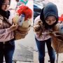 Viral Penjual Jamu Cantik Berhijab, Warganet: Jamunya Pahit Jadi Manis Nih!