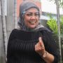 Unggah Foto Masuk Partai, Elly Sugigi Disinggung Soal Jilbab