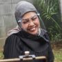Dihina Jadi Cewek Paling Jelek di Dunia, Elly Sugigi Tak Terima