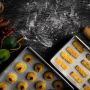 8 Arti Mimpi Membuat Kue Lebaran: Tanda Lagi Percaya Diri dan Bahagia?