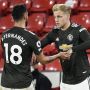 Donny van de Beek Minim Menit Bermain di MU, Edwin van der Sar Beri Respons