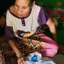 Kisah Nyata! Anak Menelantarkan Ibu Setelah Semua Harta Habis Terjual