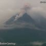 Gunung Merapi Mulai Keluarkan Guguran Awan Panas