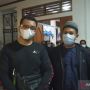 Keluarga Pilot Pesawat Sriwijaya Jatuh Berharap Ada Kabar Baik