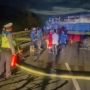 Bus Mendadak Meledak dan Terbakar di Tol Tangerang-Merak, Sopir Kabur